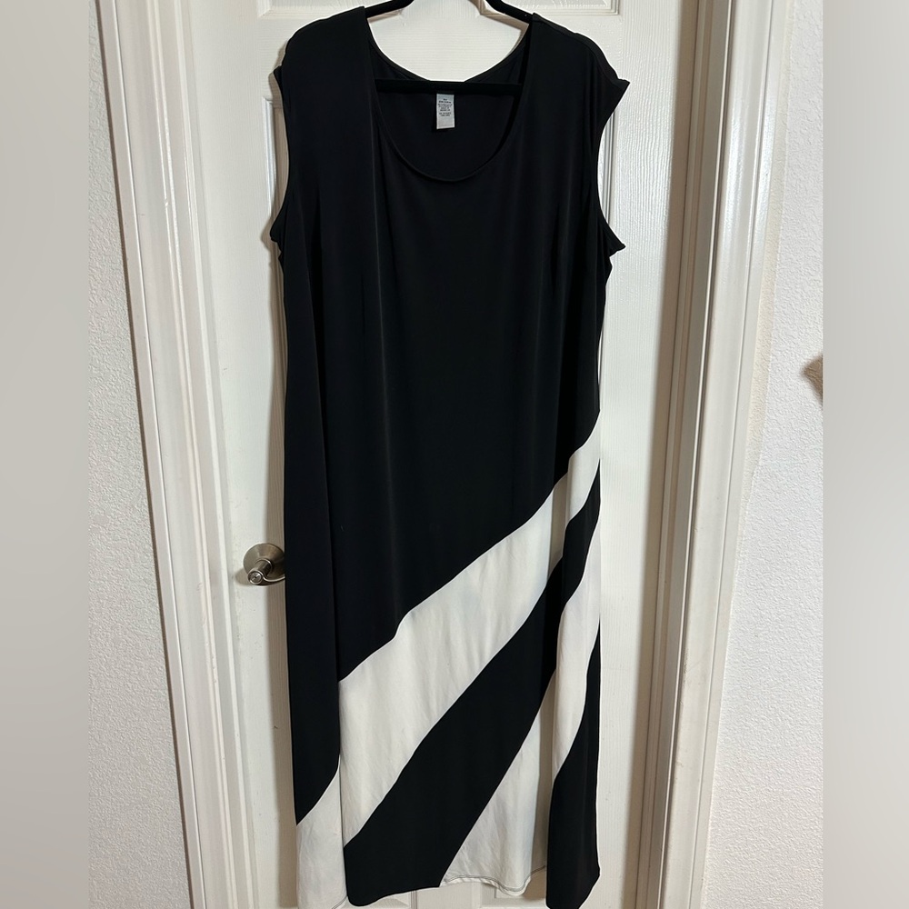 Women's Plus Size Catherines Black and White Dress